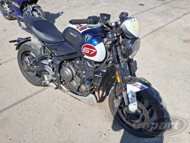 2025 TRIUMPH TRIDENT 