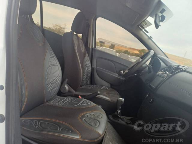 2019 RENAULT SANDERO 