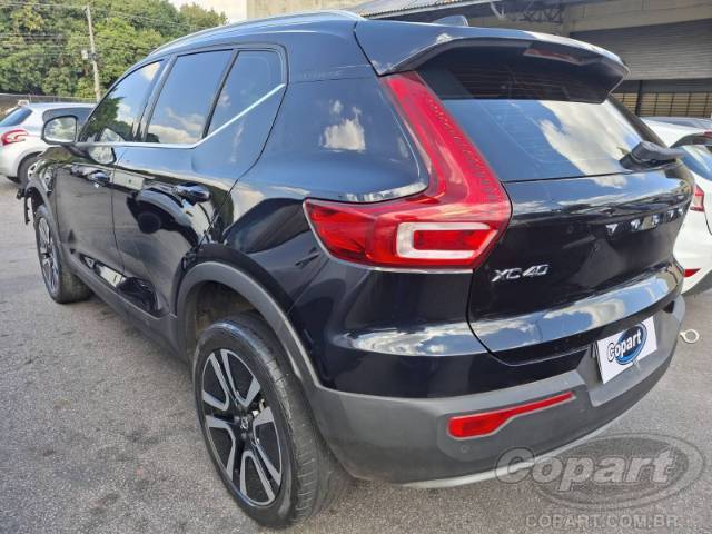 2021 VOLVO XC40 