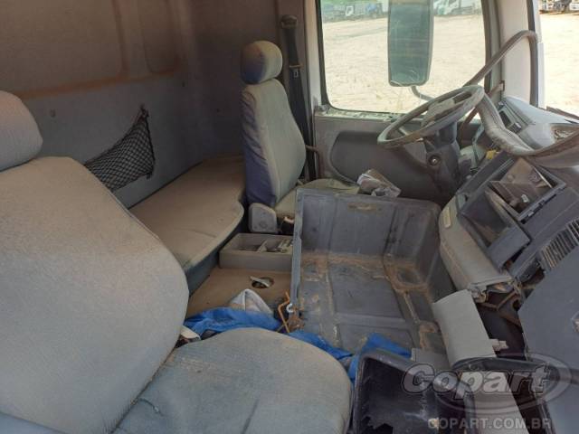 2007 VOLKSWAGEN CONSTELLATION 