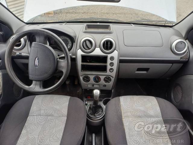 2009 FORD FIESTA SEDAN 