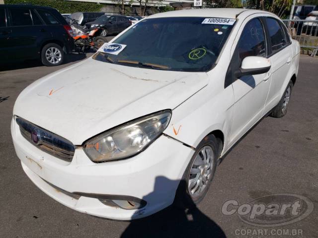 2015 FIAT GRAND SIENA 