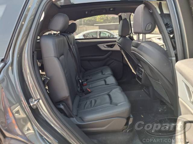 2022 AUDI Q7 