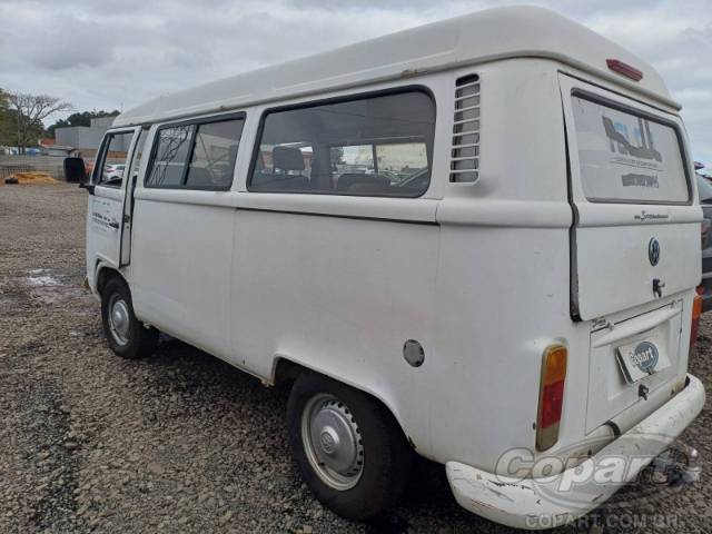 2010 VOLKSWAGEN KOMBI 