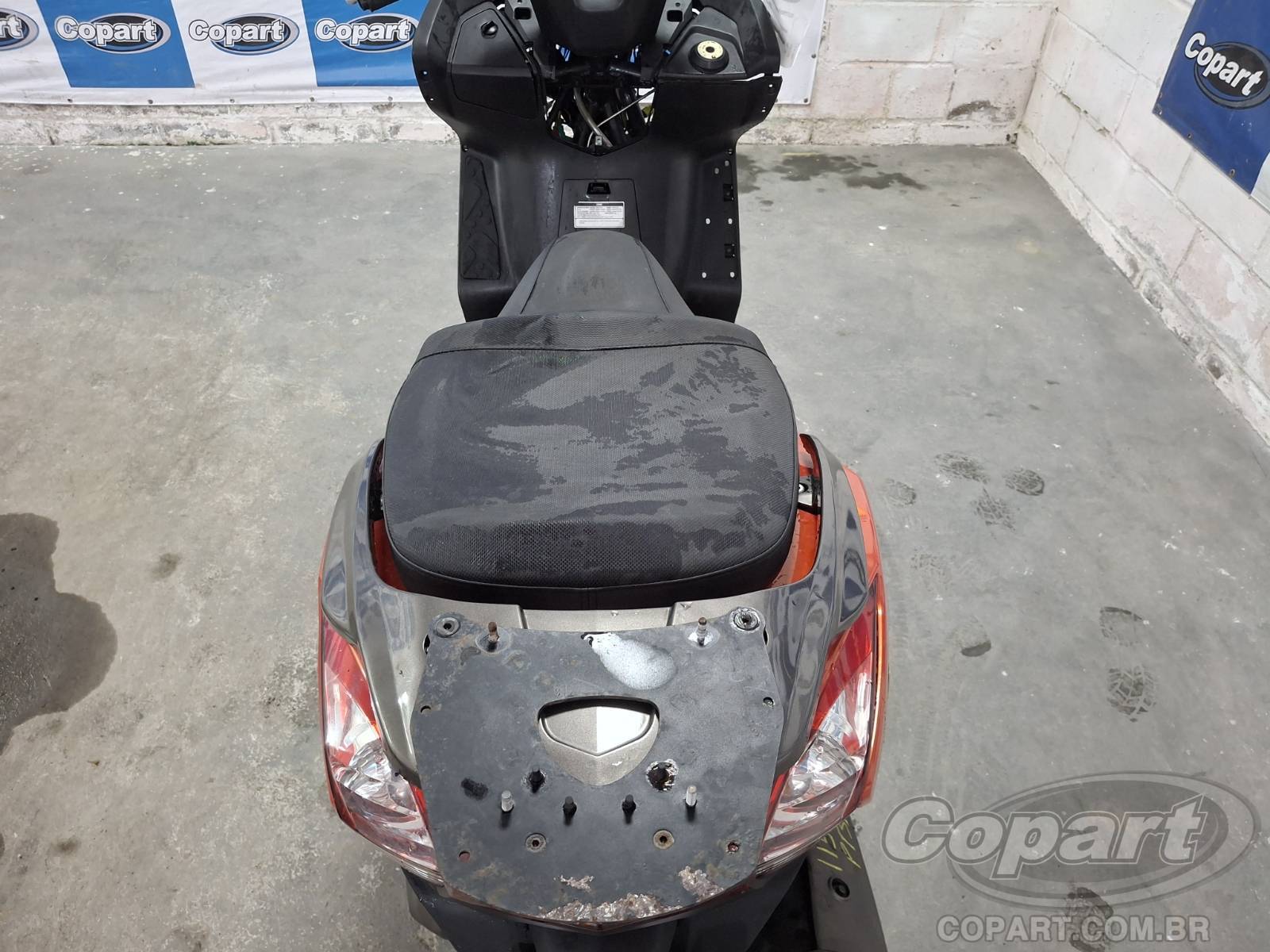2022 KYMCO DOWNTOWN — foto 10 de 10