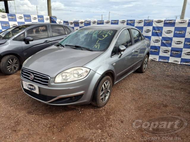 2016 FIAT LINEA 