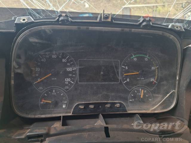 2013 MERCEDES BENZ AXOR 