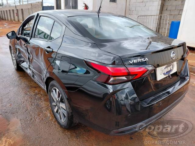 2021 NISSAN VERSA 