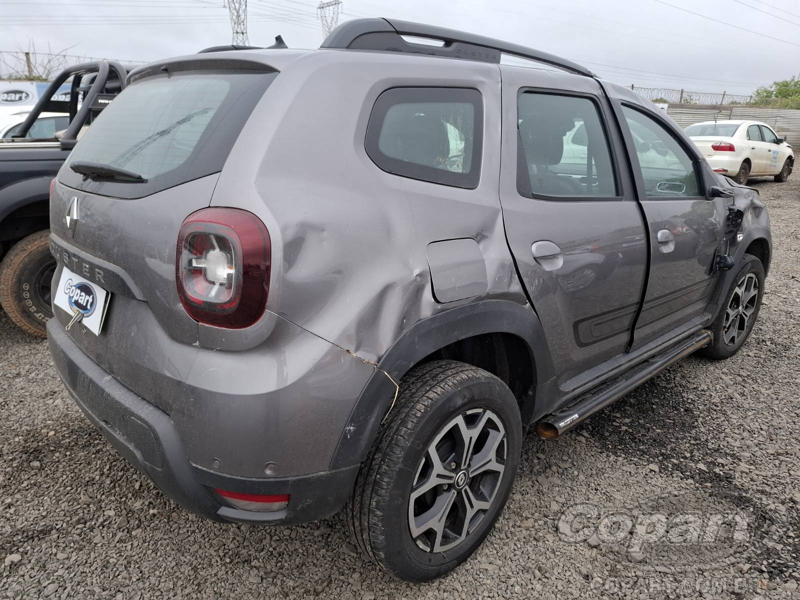 Foto 4: 2023 RENAULT DUSTER