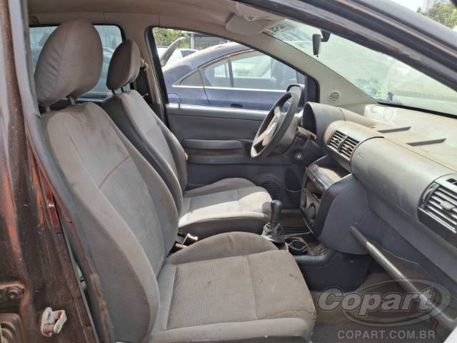 2009 VOLKSWAGEN FOX 
