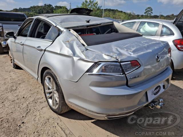 2018 VOLKSWAGEN PASSAT 