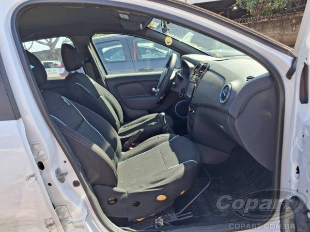 2019 RENAULT SANDERO 