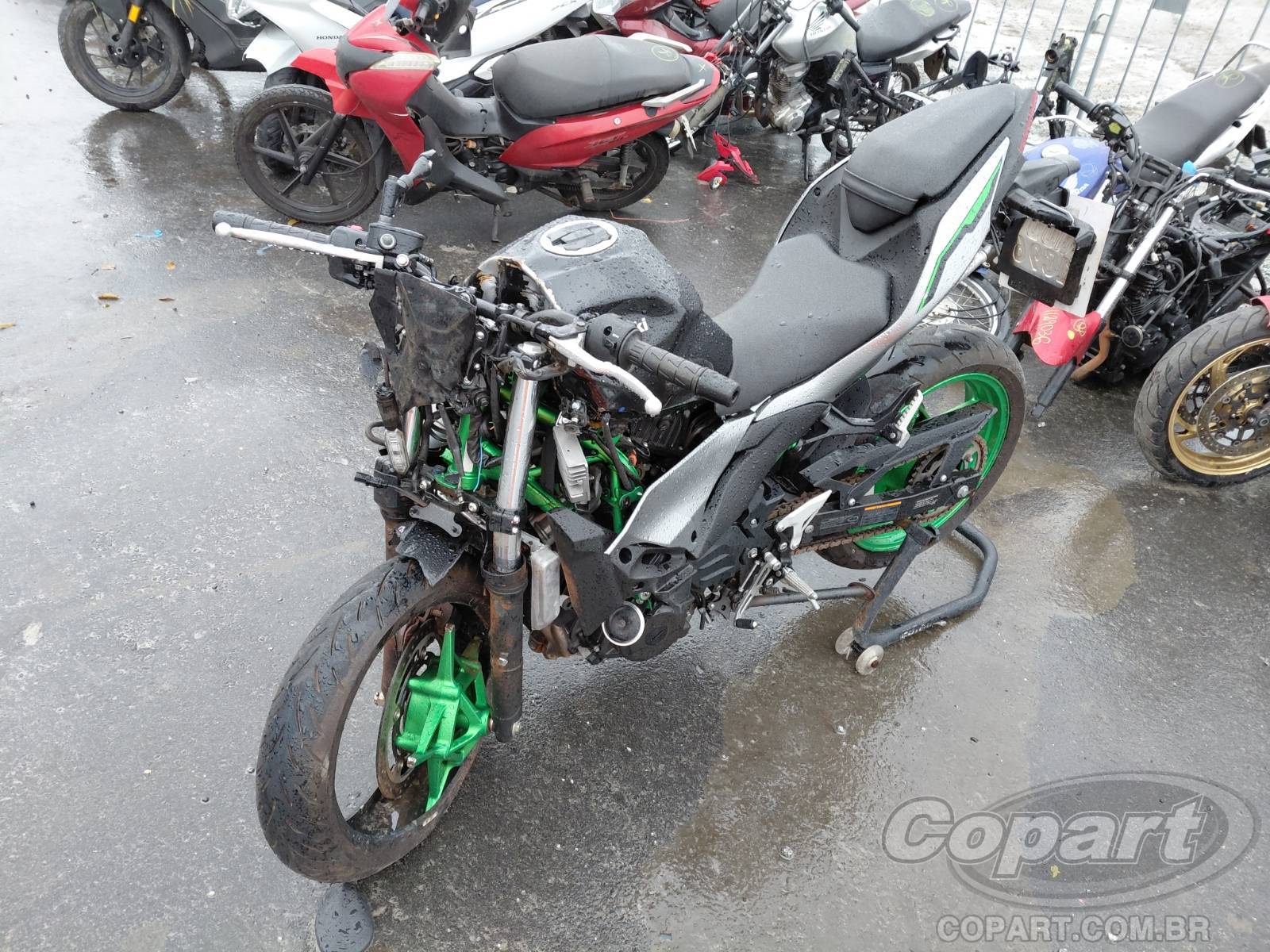 Foto 2: 2025 KAWASAKI Z500