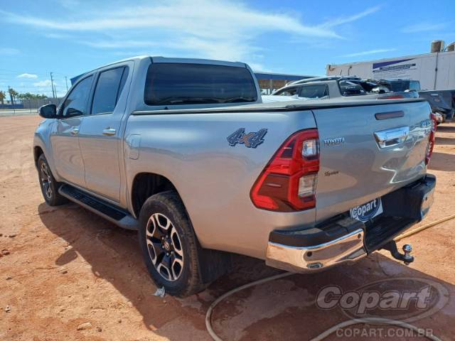 2024 TOYOTA HILUX CD 