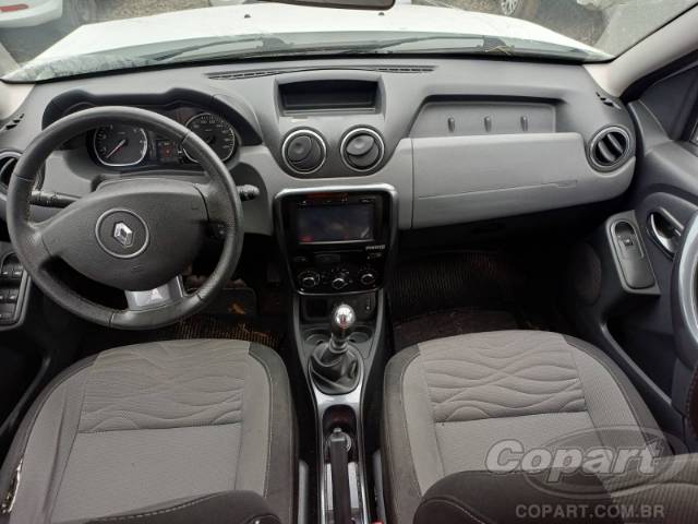 2015 RENAULT DUSTER 