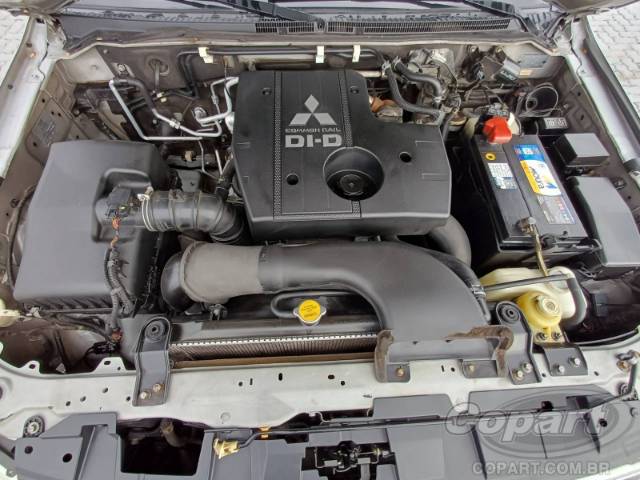 2008 MITSUBISHI PAJERO FULL 