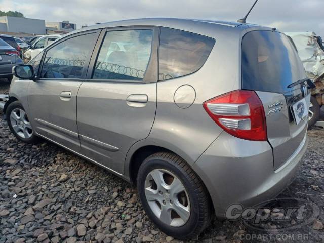 2011 HONDA FIT 