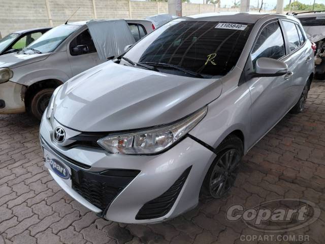 2021 TOYOTA YARIS 