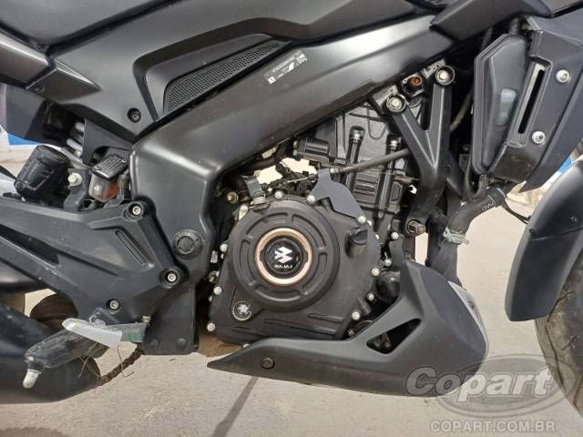 2025 BAJAJ DOMINAR 