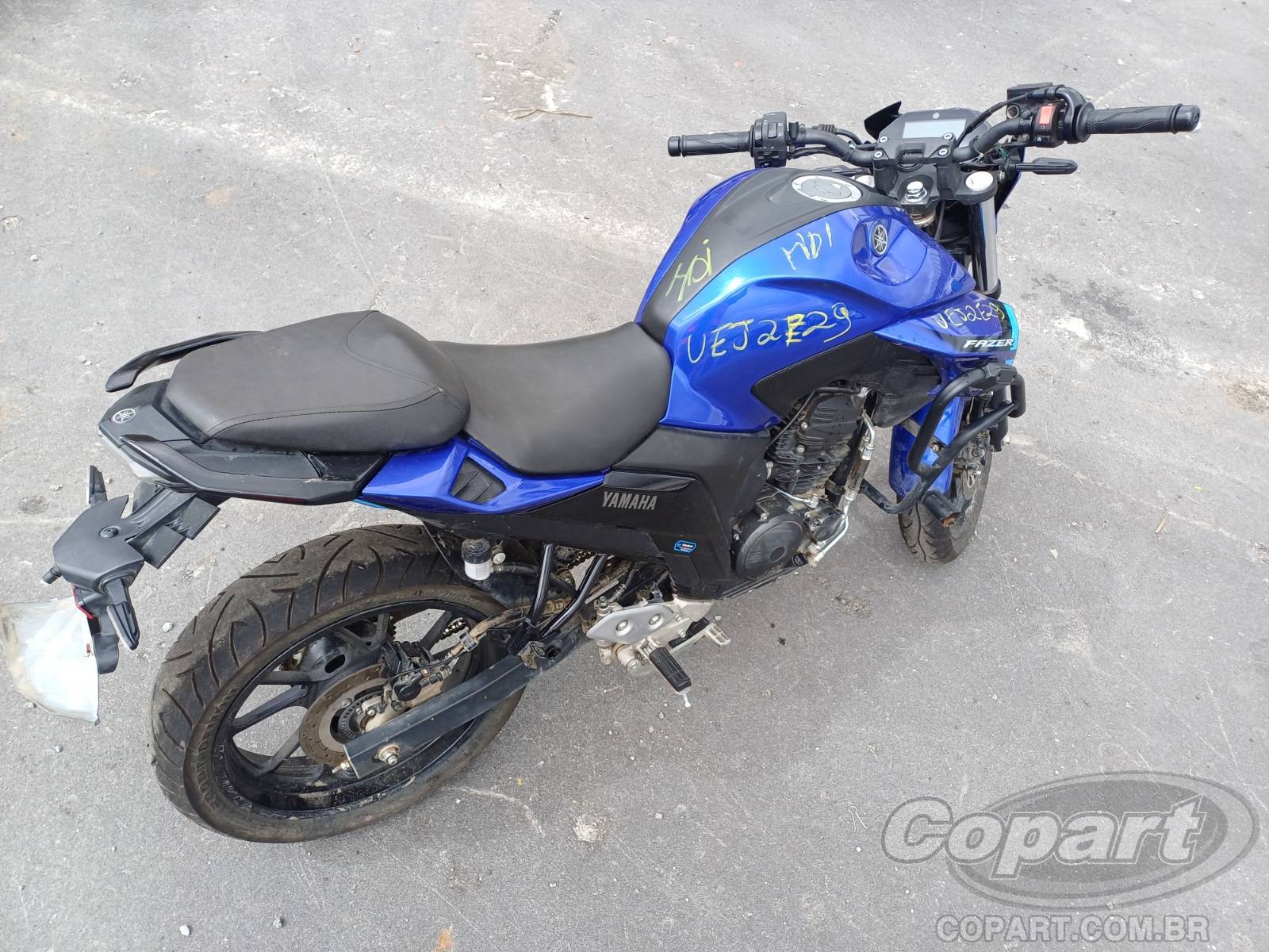 Foto 4: 2025 YAMAHA FZ25 FAZER