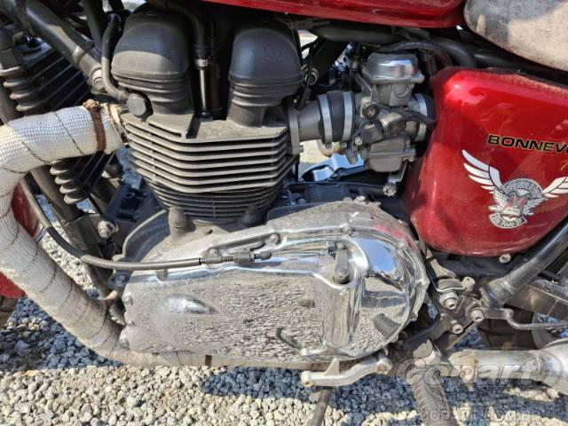 2013 TRIUMPH BONNEVILLE 