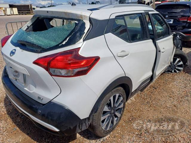 2020 NISSAN KICKS 