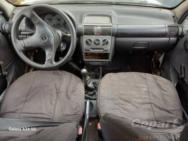 2004 CHEVROLET CORSA SEDAN 