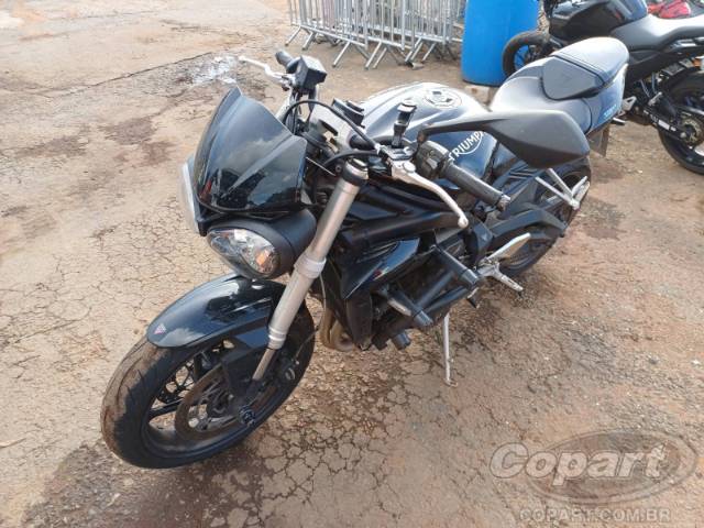 2018 TRIUMPH STREET TRIPLE 