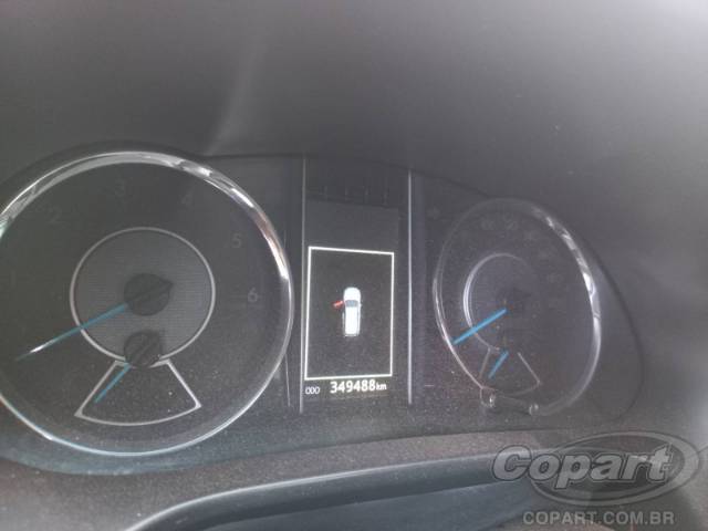 2017 TOYOTA HILUX SW4 