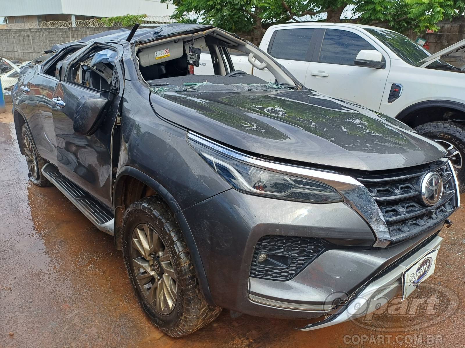 Veículo Toyota SW4 Toyota SW4 SRX 2.8 D-4D Turbo 2024 2024 em leilão
