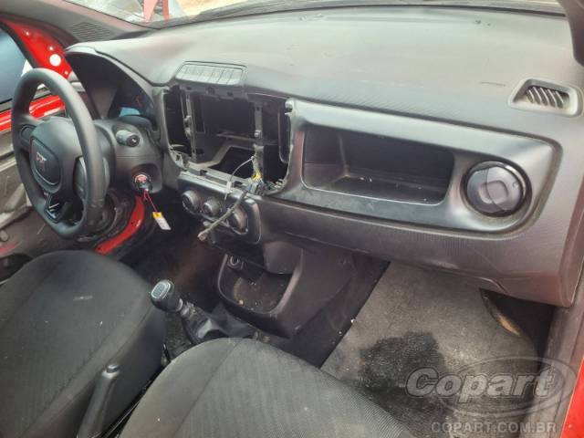 2025 FIAT STRADA 