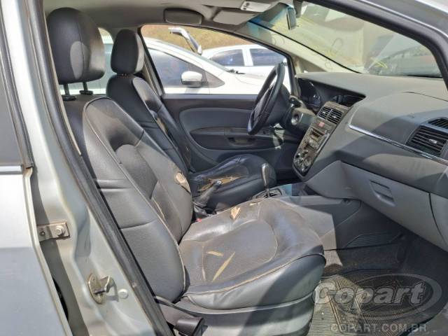 2011 FIAT LINEA 