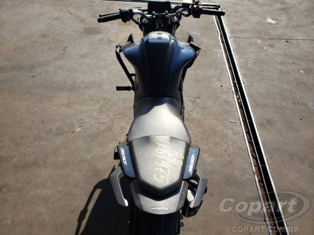 2025 HONDA CB 300F 
