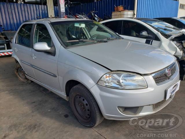 2015 FIAT SIENA 