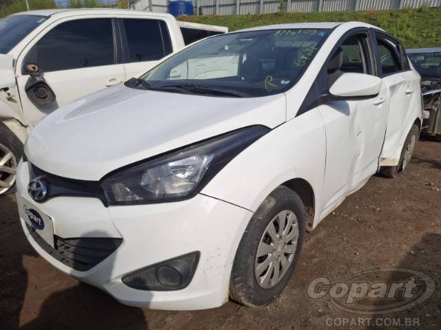 2015 HYUNDAI HB20S 