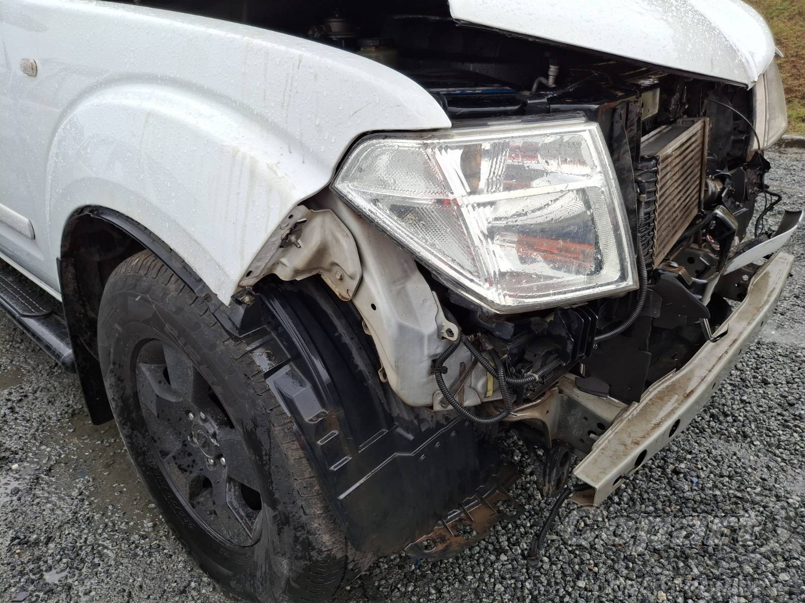 2012 NISSAN FRONTIER CD — foto 13 de 15