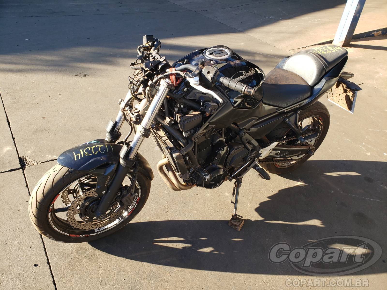 Foto 2: 2021 KAWASAKI Z650