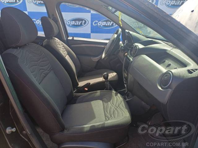 2015 RENAULT DUSTER 