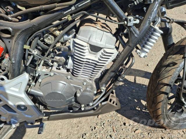 2026 HONDA CB 300F 