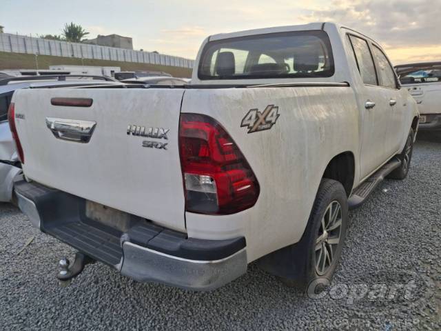 2016 TOYOTA HILUX CD 