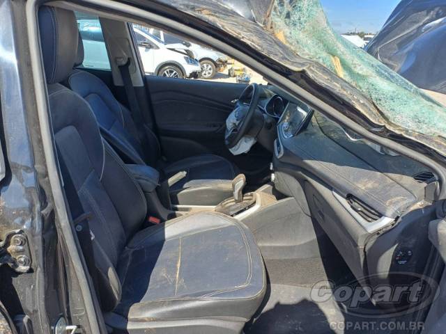 2025 CHEVROLET TRACKER 