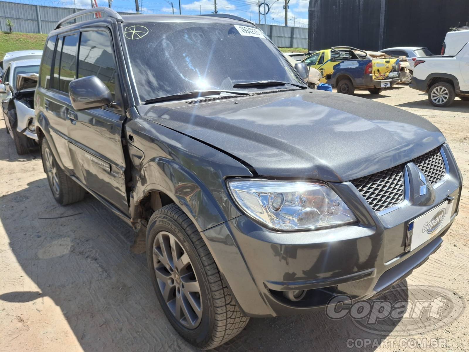 Veículo Mitsubishi Pajero Mitsubishi Pajero TR4 2.0 16V 2013 em leilão
