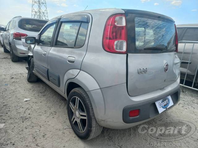 2015 FIAT UNO 