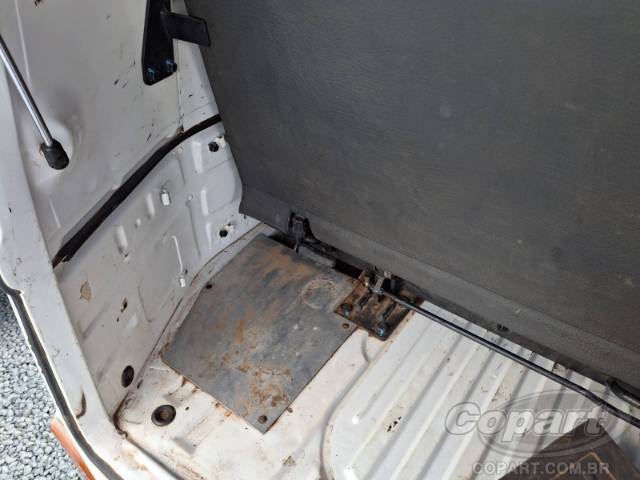 2011 VOLKSWAGEN KOMBI 
