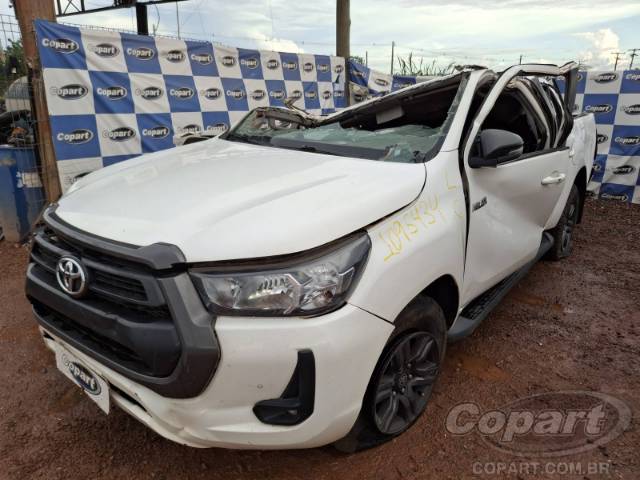 2024 TOYOTA HILUX CD 