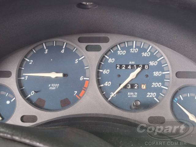 2004 CHEVROLET CORSA SEDAN 