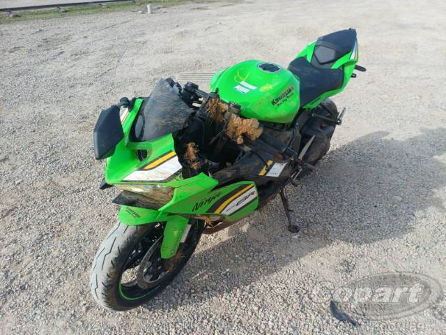 2025 KAWASAKI NINJA ZX-6R 