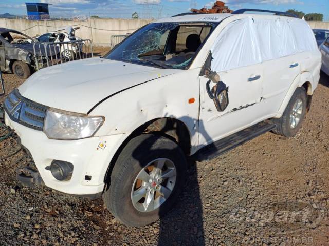 2016 MITSUBISHI PAJERO 