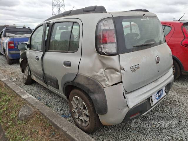 2015 FIAT UNO 