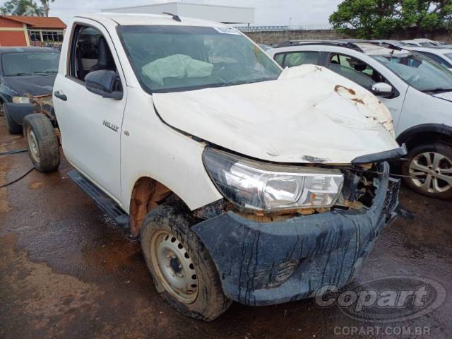 2022 TOYOTA HILUX CS 